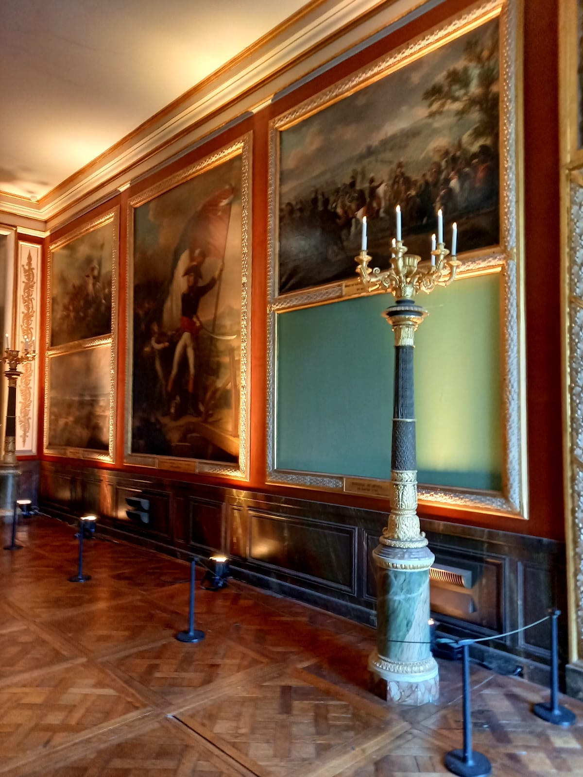 Chateau de Versailles with FleaMarket