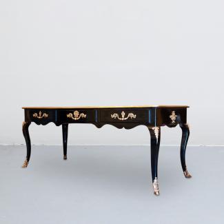 French Regence Period, Large and Rare Black-Lacquered Flat Desk with Gilt-Bronze Decoration
