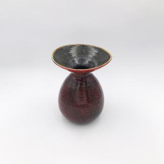 Red Accolay vase in glazed ceramic