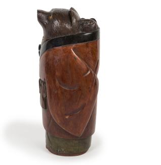 galerie tiago Japanese lacquered wood Tanuki and baby