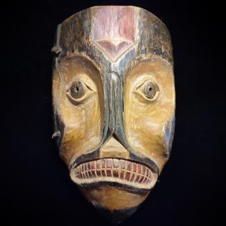 Tlingit shamanic mask from Southeast Alaska, Flea Market Paris