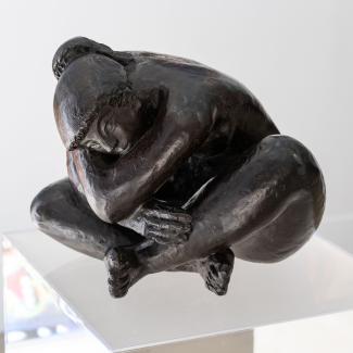 Crouching woman, bronze sculpture signed Volti 