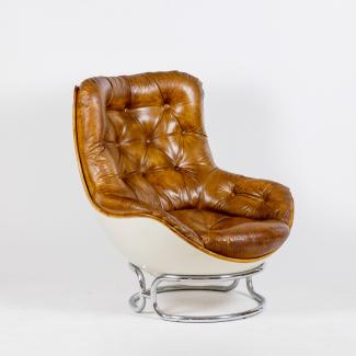 Karate armchair in fiberglass and leather attributed to Michel Cadestin and published by Airborne