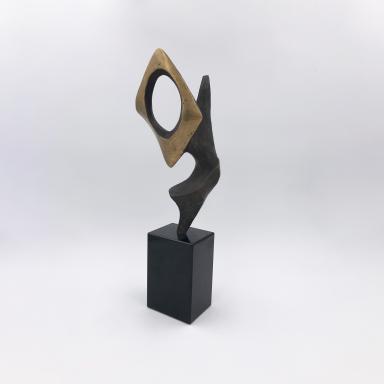 Abstract sculpture of the 50s