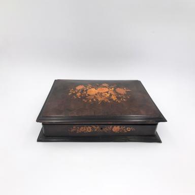 Marquetry game box