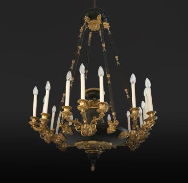 Important chandelier of empire