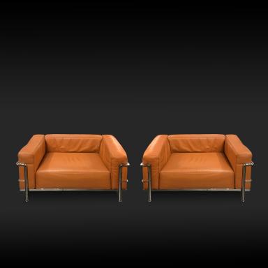 Pair of armchairs Lc2 Le Corbusier, Cassina edition 1970