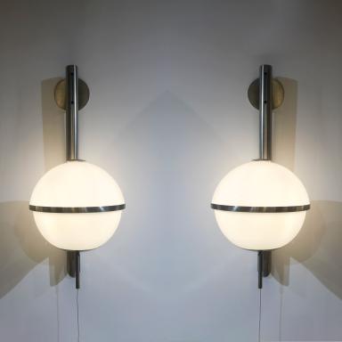 Pair of wall lamps in glass and brushed steel
