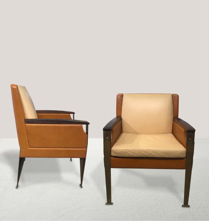 Pair of two-tone leather and bronze armchairs by Durlet, © Flea Market Paris