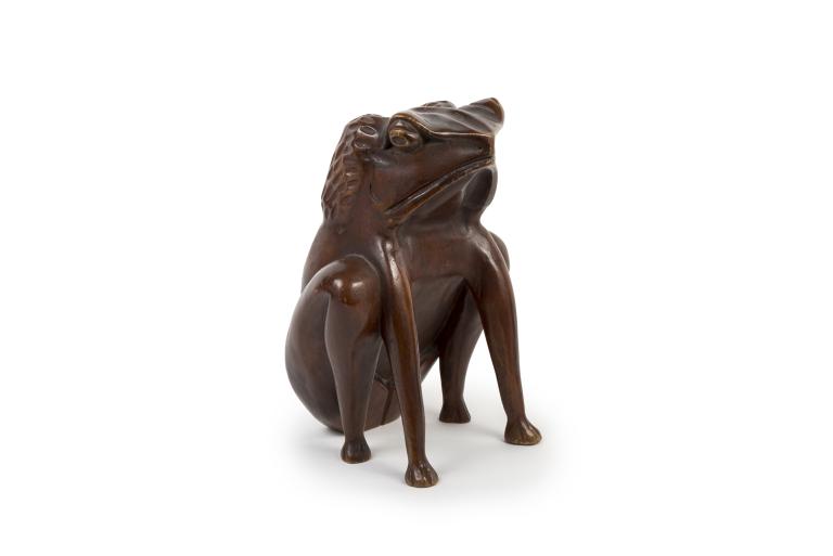 galerie tiago japanese wooden long legs toad