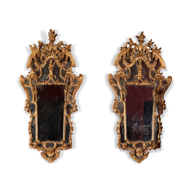 Pair of gilded wood mirrors decorated with chinoiseries