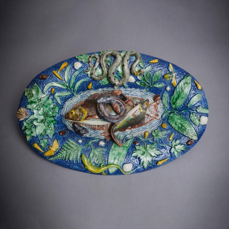 Flea Market Paris, Oval dish with blue background attributed to Victor and Achille Barbizet 
