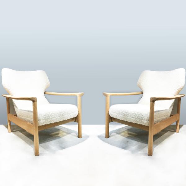 Pair of armchairs by Hans Wagner