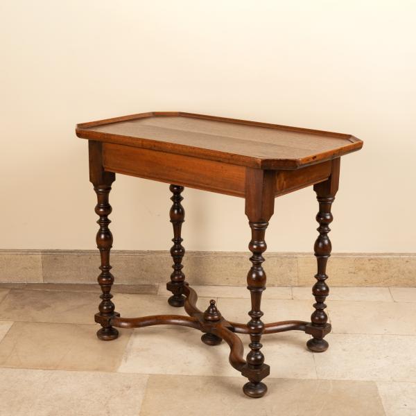 A Louis XIII period walnut cabaret side table