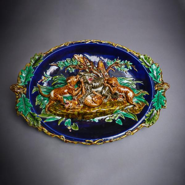 Flea Market, Large dish with hunting scene by the Manufacture Sarreguemines 