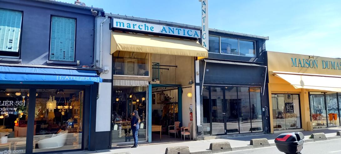 Antica Flea Market © Fleamarket.paris